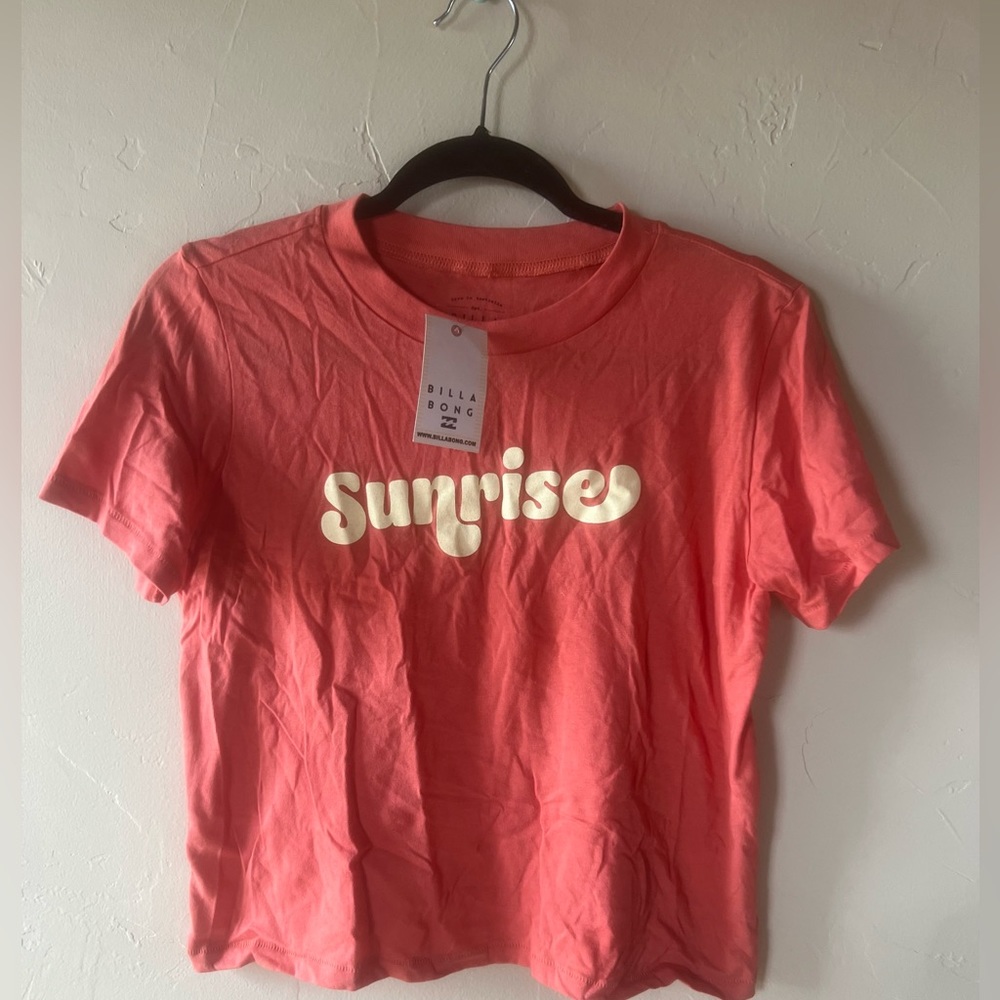 Billabong Sunrise To Sunset Rockers T-Shirt. New with tag.